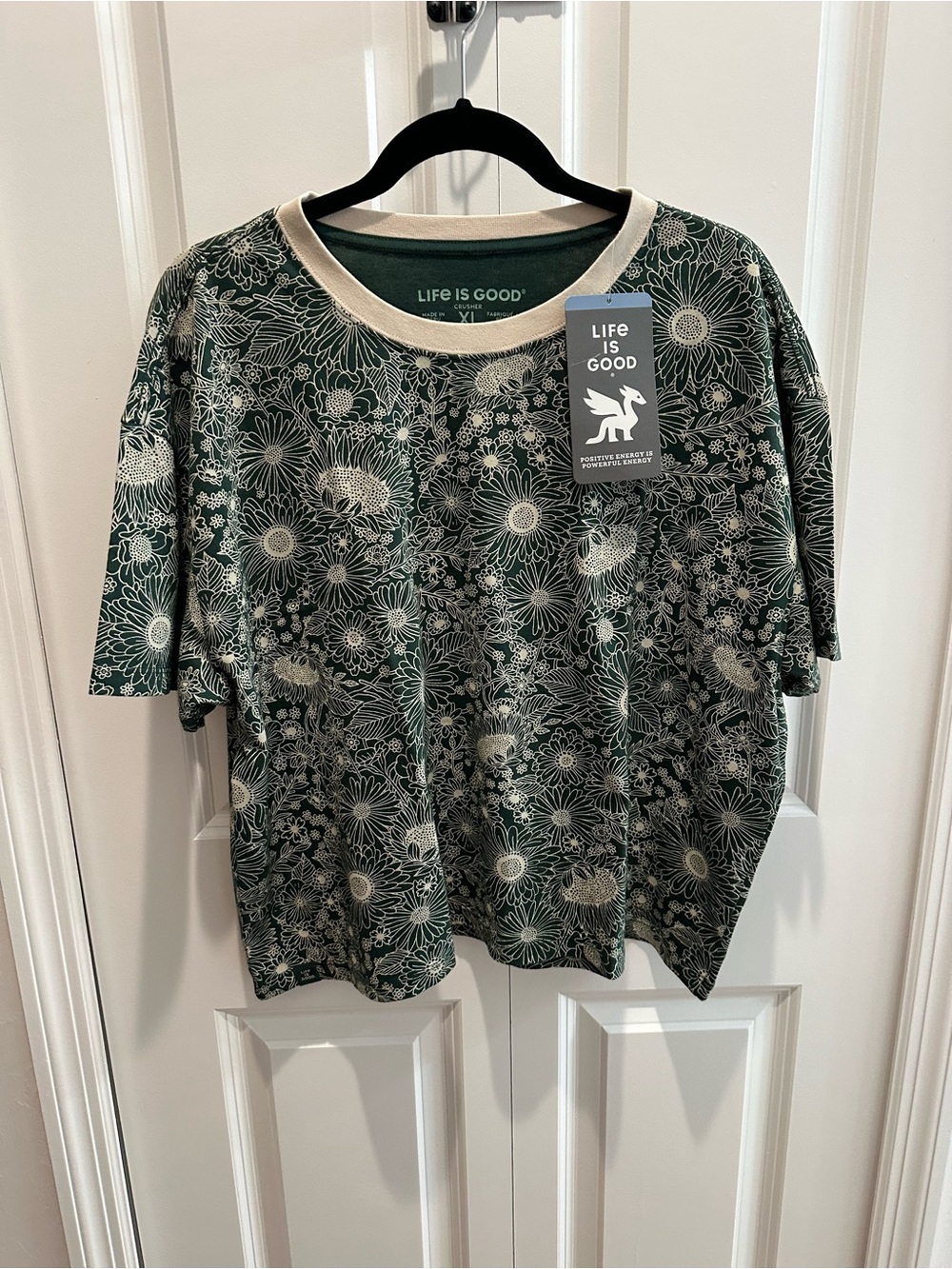 Life is Good Green Floral Crusher Size XL 100% Cotton Tee NEW w Tag
